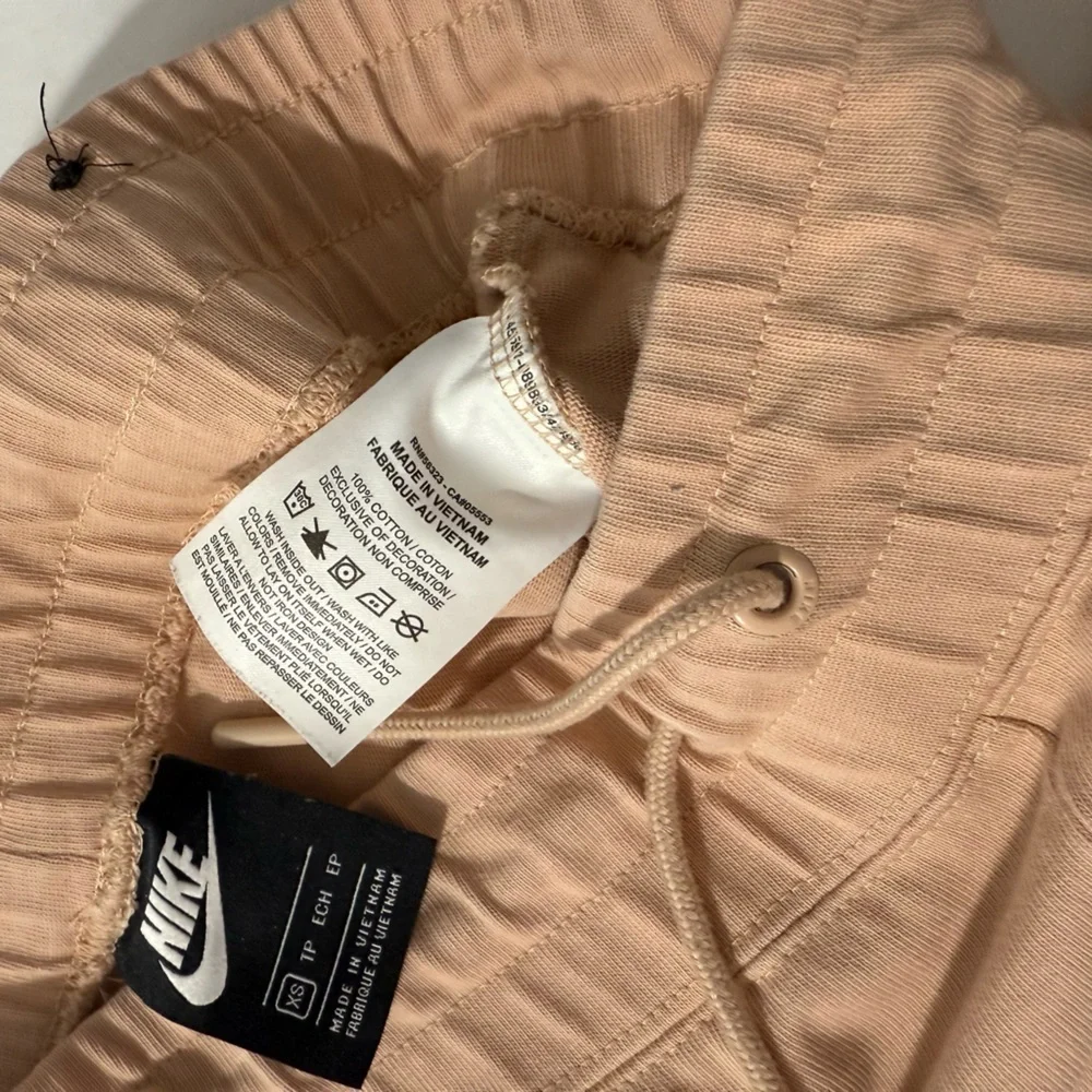 Nike Sportswear Women's Jersey Capris Sweat Pants (CJ3748) Shimmer Pink Size‎ XS
